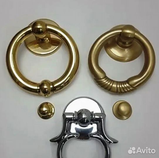 Дизайнерская входная дверь из массива дерева