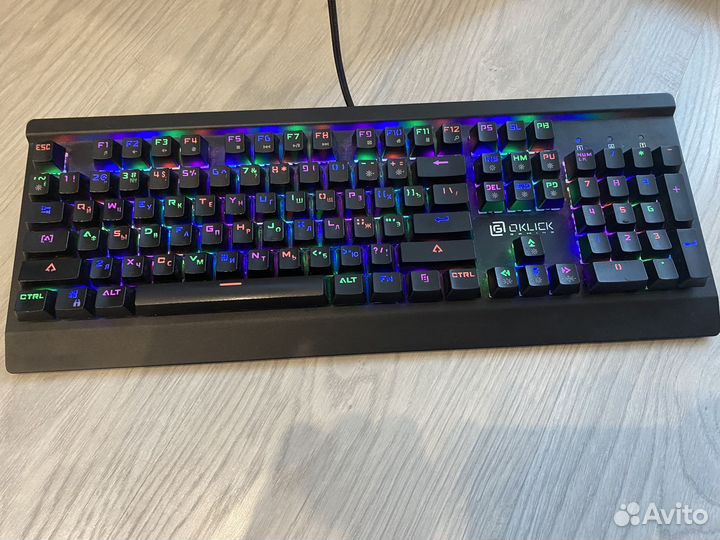 Игровая клавиатура oklick 950G (rgb, синие свитчи)