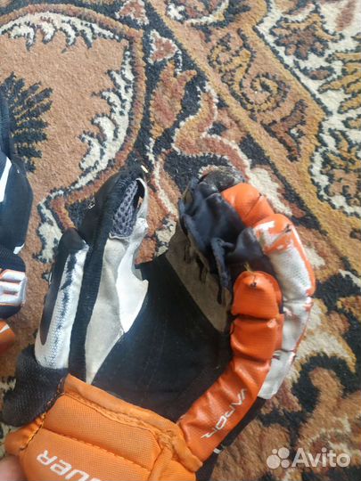 Краги хоккейные