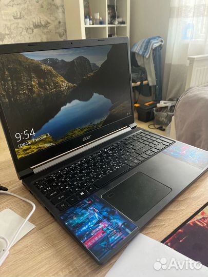 Игровой ноутбук Acer aspire 7