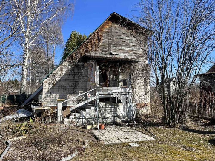 Дом 45 м² на участке 5 сот.