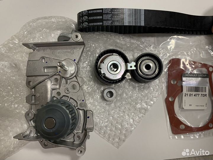 Комплект грм с помпой Renault