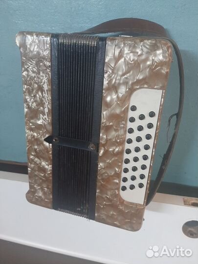 Гармонь Восток б/у