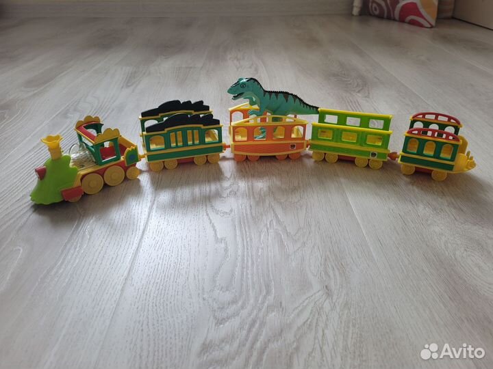 Поезд динозавров