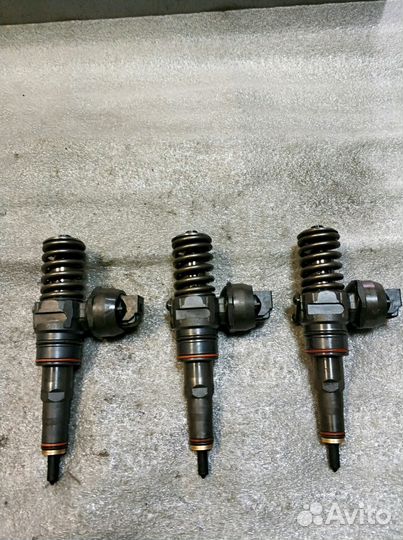 Форсунки Фольксваген Шаран 1.9TDI 038130073AK