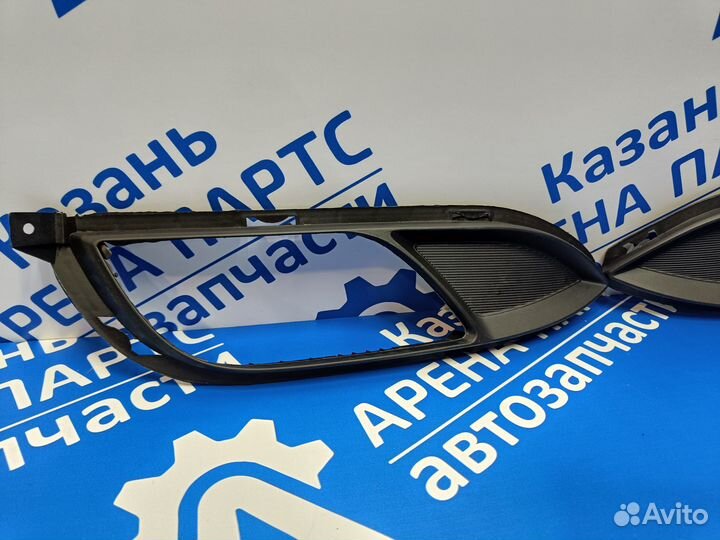 Рамка противотуманной фары Kia Cerato 3 2013