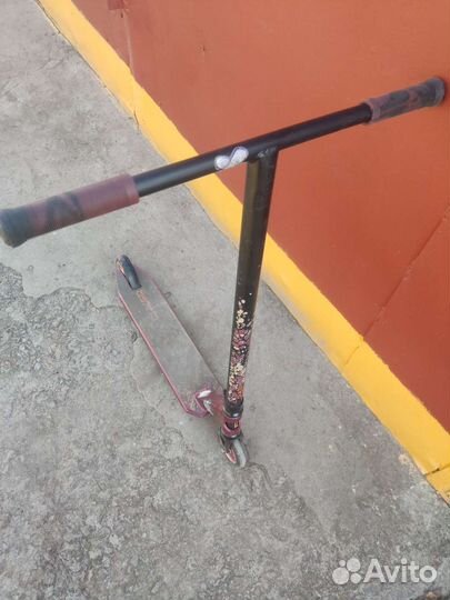 Трюковой самокат