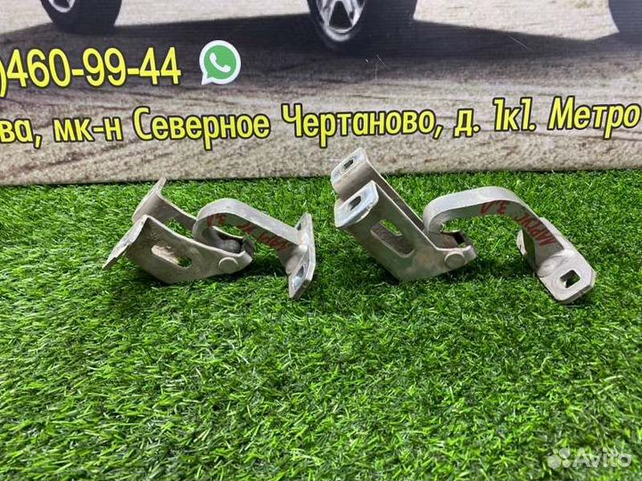 Петля крышки багажника задняя левая LADA Largus