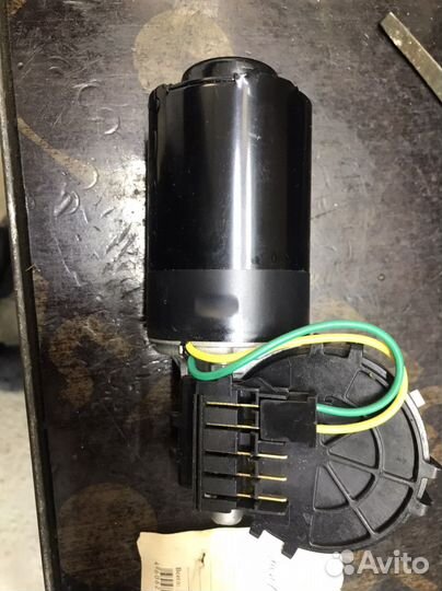 Моторчик стеклоочистителя ford focus 1