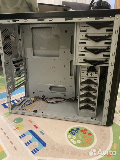 Системный блок (корпус компьютера)