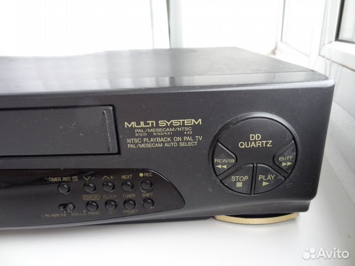 Видеомагнитофон Panasonic