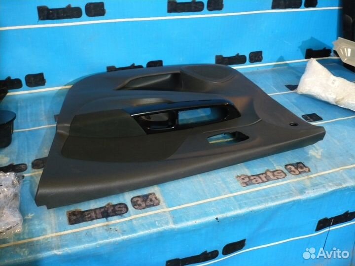 Renault Kaptur Обшивка двери передней б/у. без деф