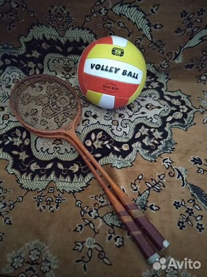 Волейбольный мяч