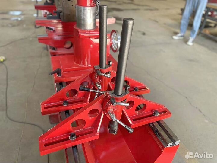 Горизонтально-расточной станок гбц