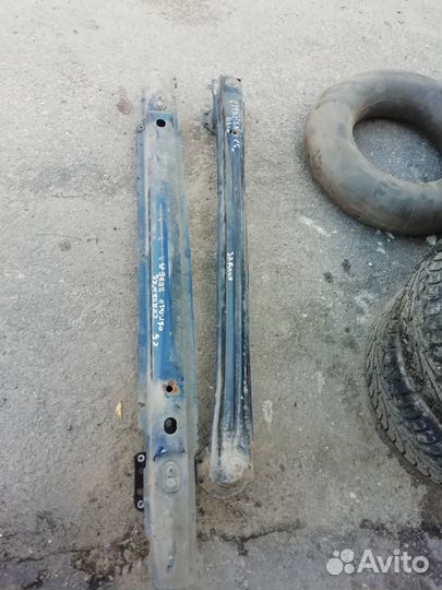 Усилитель бампера передний задний Ситроен С5 2001