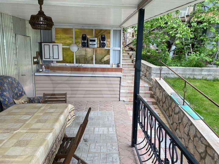 Дом 17 м² на участке 5 сот.