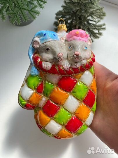 Елочная игрушка Мышки в рукавичке