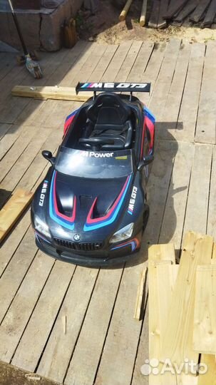 Детская машина электромобиль с пультом