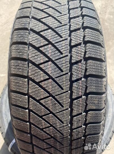 Continental ContiVikingContact 6 205/55 R16 94T