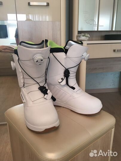 Сноубордические ботинки adidas 42-43