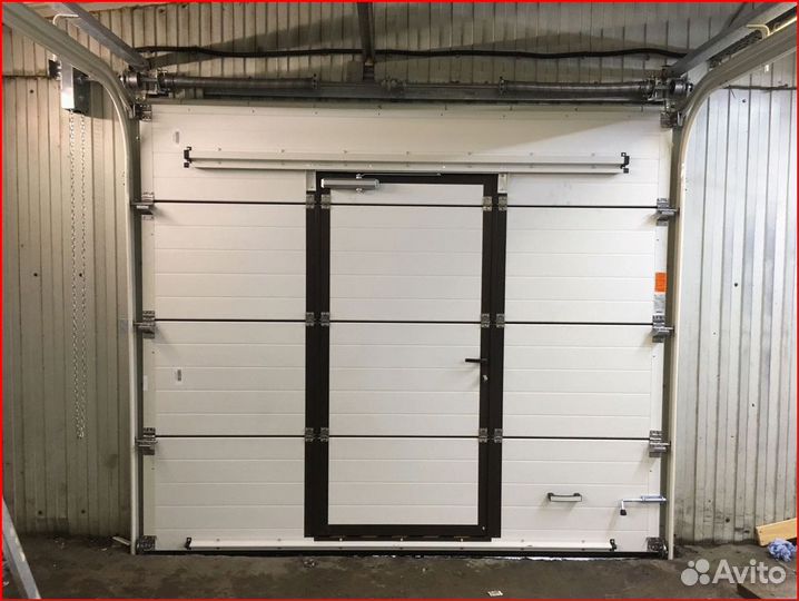 Гаражные секционные ворота для автомойки