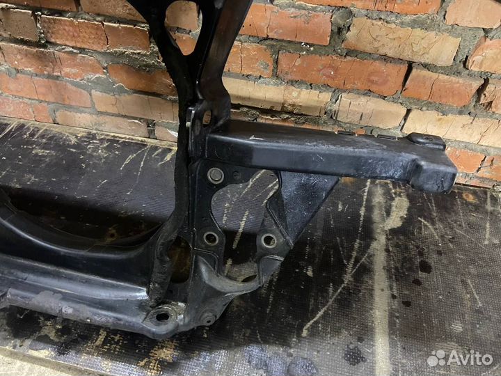 Рамка радиатора Audi A6 C5 2.4