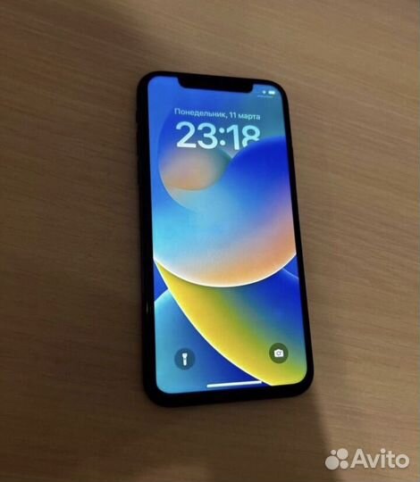 iPhone X, 64 ГБ