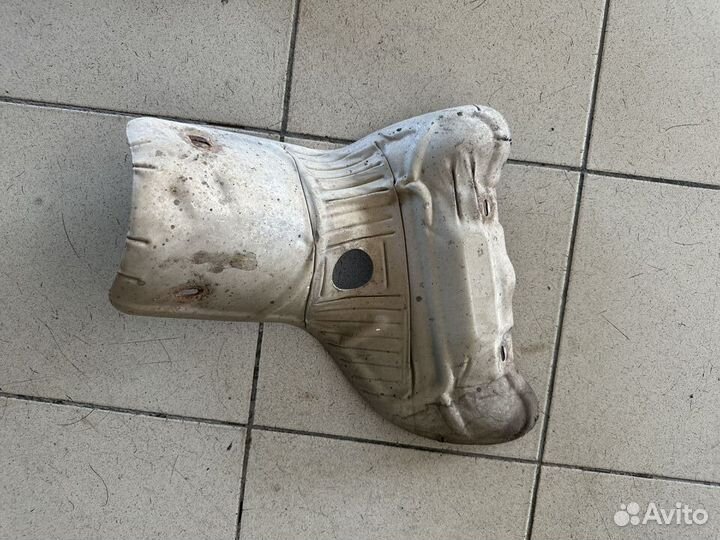 Экран коллектора тепловой Форд Фокус 2 Focus 2