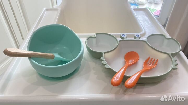 Посуда для малышей на присоске