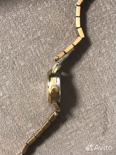 Часы наручные женские Чайка СССР 17 камней