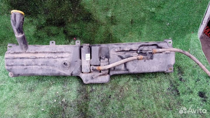 Бачок омывателя лобового стекла Opel Omega