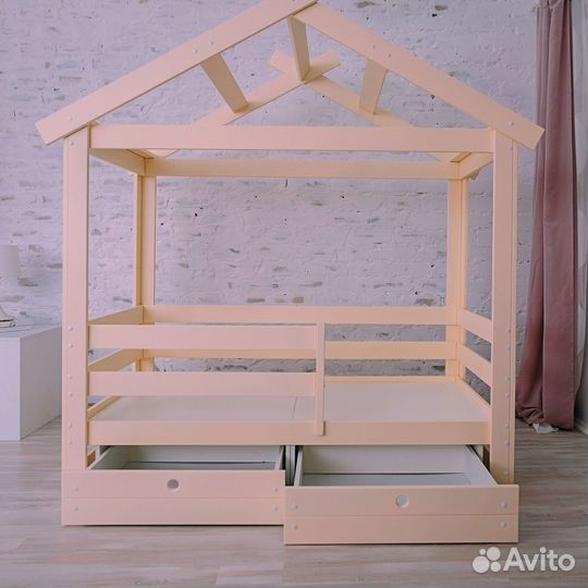 Детская кровать для малышей