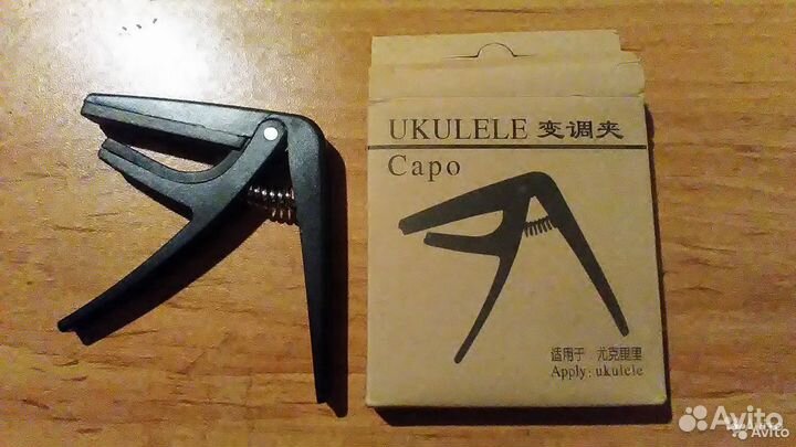 Каподастр для укулеле