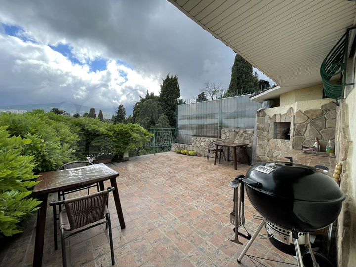 Дом 250 м² на участке 2 сот.