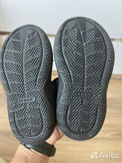 Crocs много разных