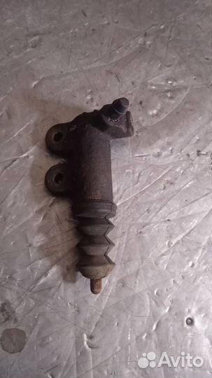 Цилиндр сцепления рабочий Mitsubishi Carisma рест