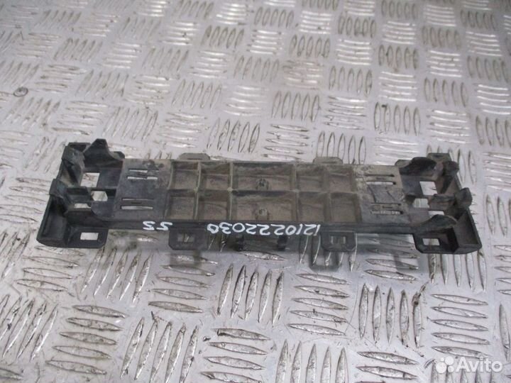 Кронштейн проводки Mercedes-Benz A9305422940