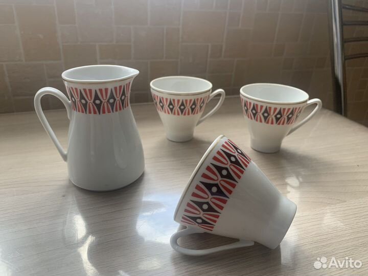 Кувшины и графины