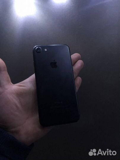 iPhone 7, 32 ГБ