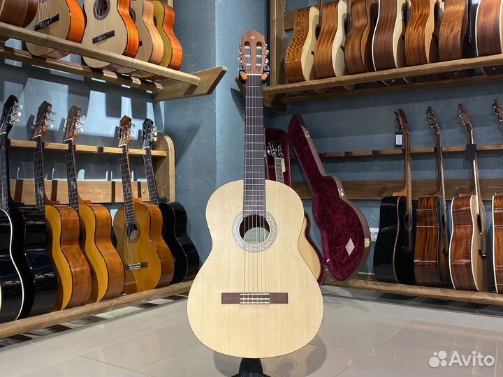 Yamaha C40M Классическая гитара