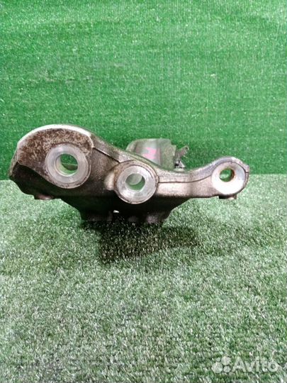 Кулак поворотный передний левый Bmw 5 F10 / F11