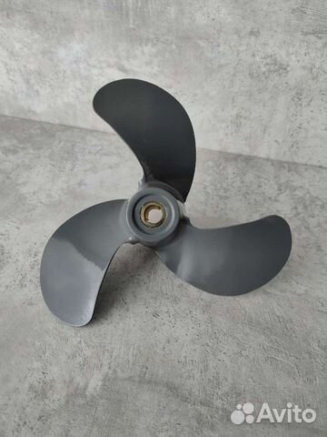 Винт на лодочный мотор Honda 5