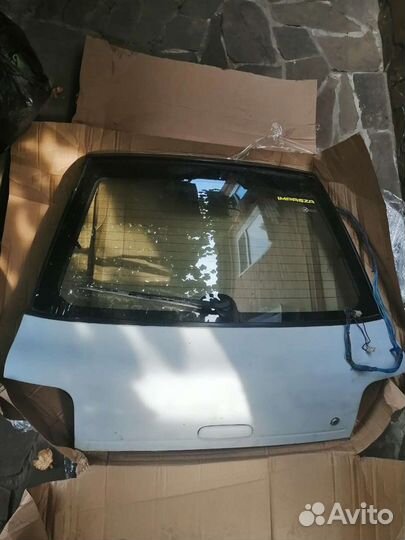 Крышка багажника для Субару GF