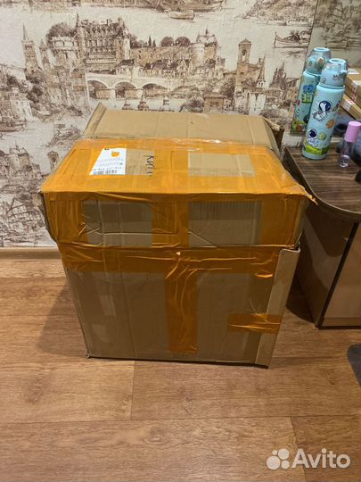 Игрушки, бизиборд