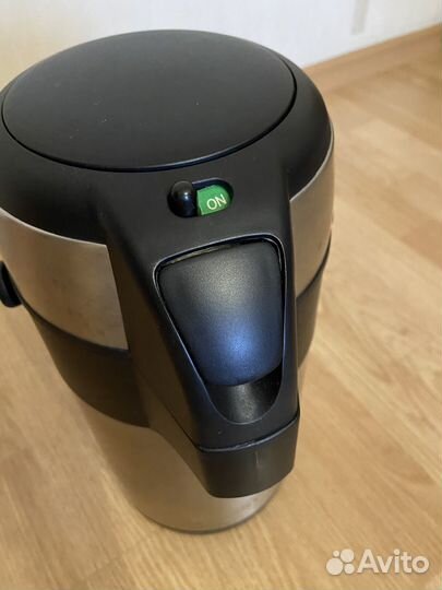 Термос с помпой