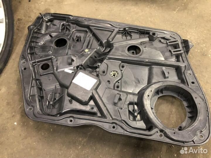 Стеклоподъемник передний левый Mercedes-Benz W166