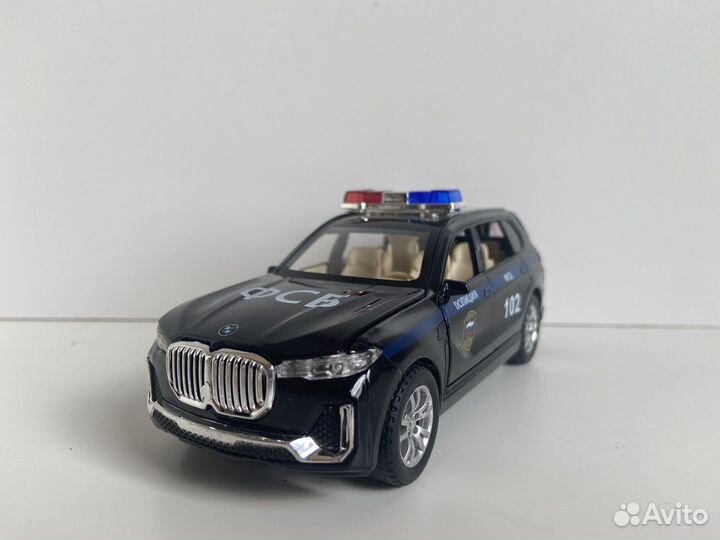 Модель машин Lexus, bmw