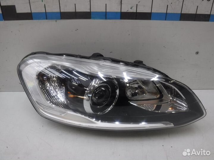 Фара правая Volvo XC60