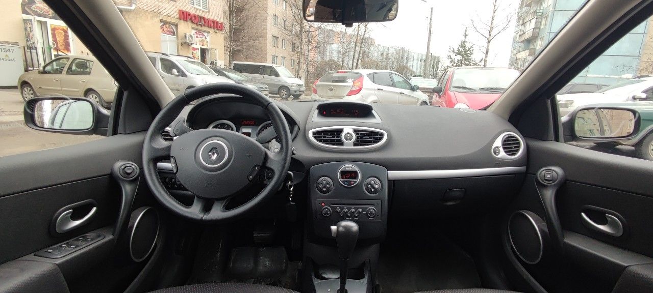 Renault Clio: фото владельца