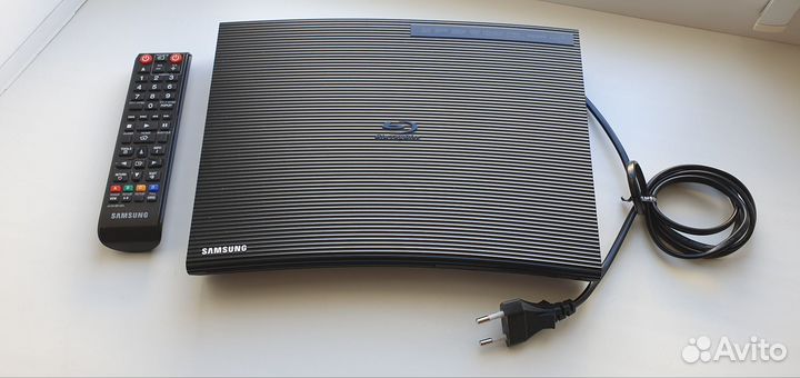 Видеоплеер Blu-ray Samsung BD-J5500